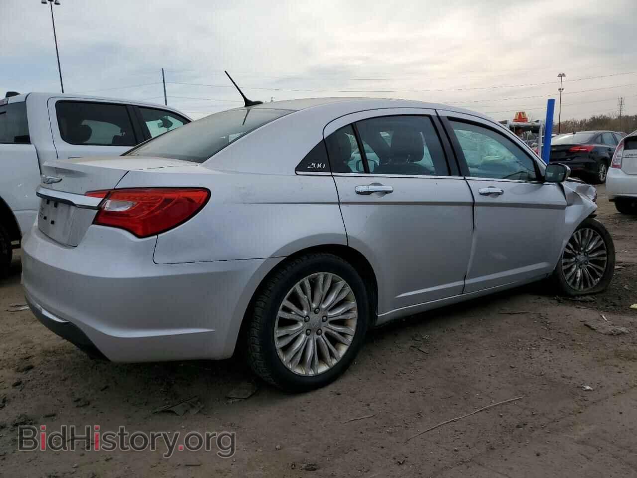 2011 CHRYSLER 200 - VIN: 1C3BC2FB6BN568767 - Фото 3