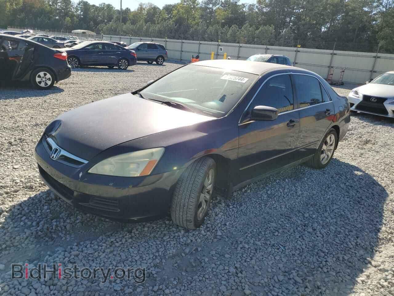 Photo 1HGCM56437A019687 - HONDA ACCORD 2007