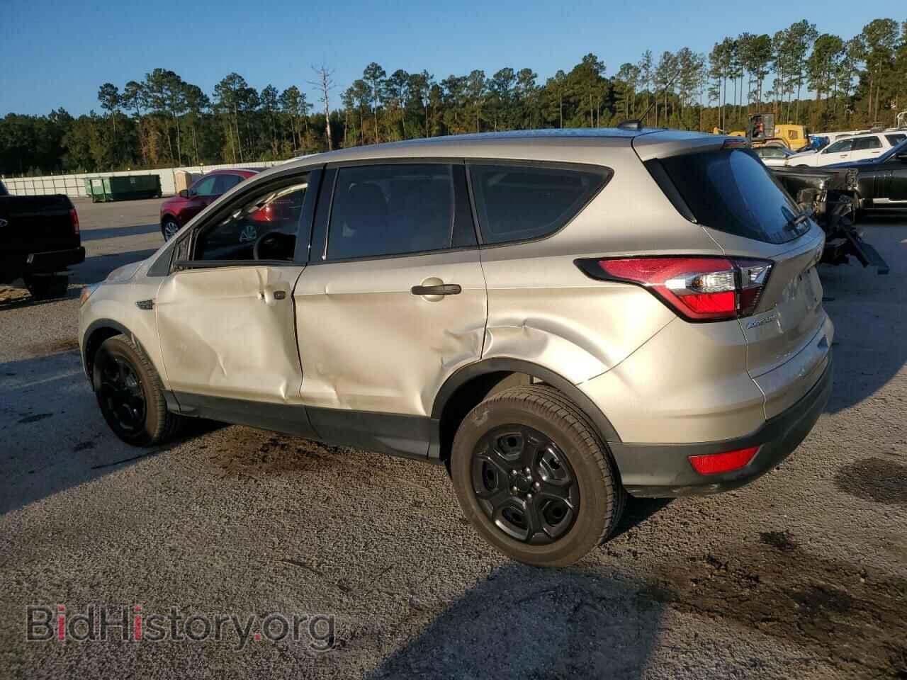2017 FORD ESCAPE - VIN: 1FMCU0F73HUC06693 - Фото 2