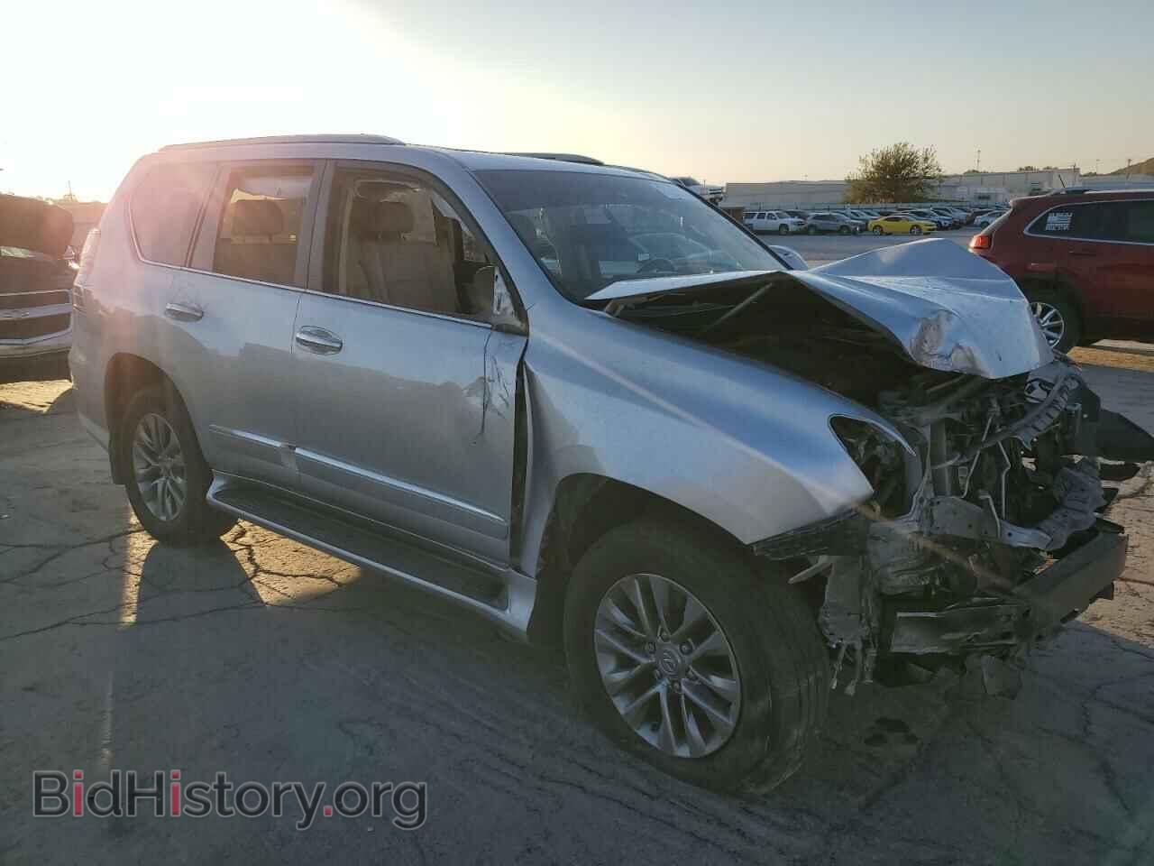 2019 LEXUS GX - VIN: JTJJM7FX5K5223899 - Фото 4