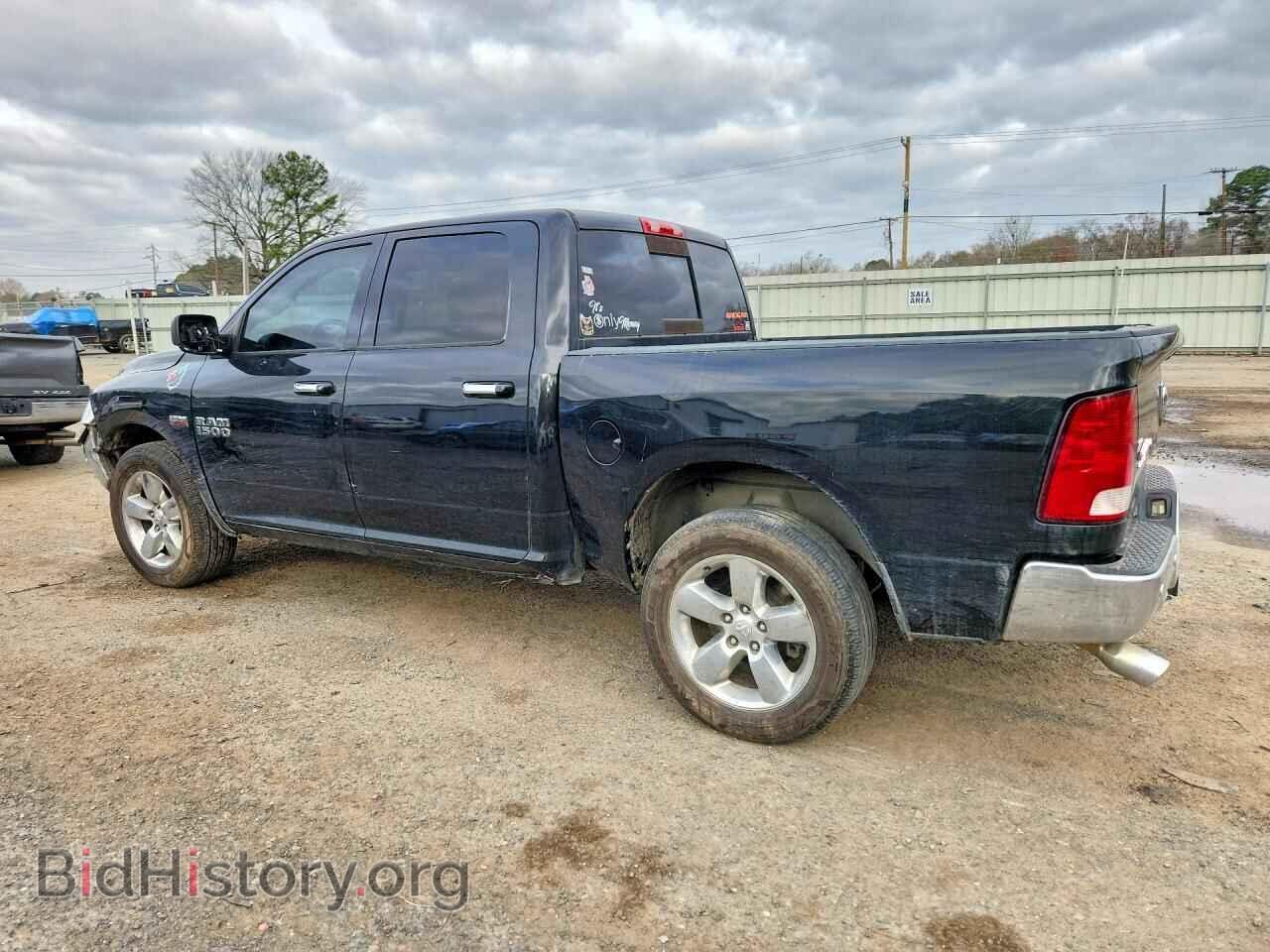 2017 RAM 1500 - VIN: 3C6RR6LT8HG668519 - Фото 2