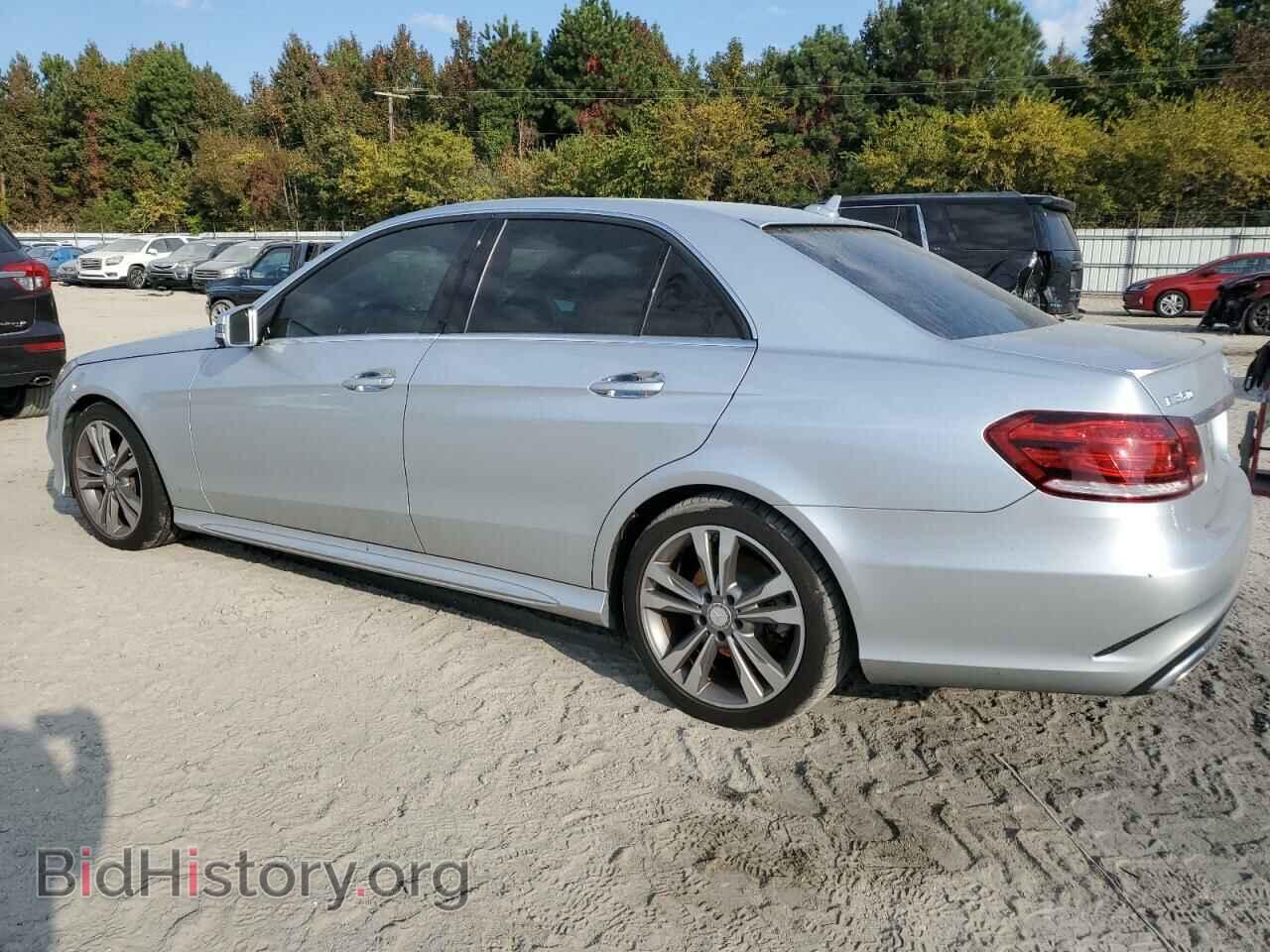 2014 MERCEDES-BENZ E-CLASS - VIN: WDDHF5KB3EA830296 - Фото 2