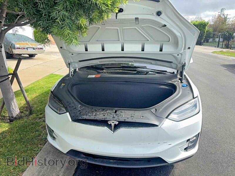 2017 Tesla MODEL X (VIN 5YJXCDE48HF061148) — фото 7 из 10