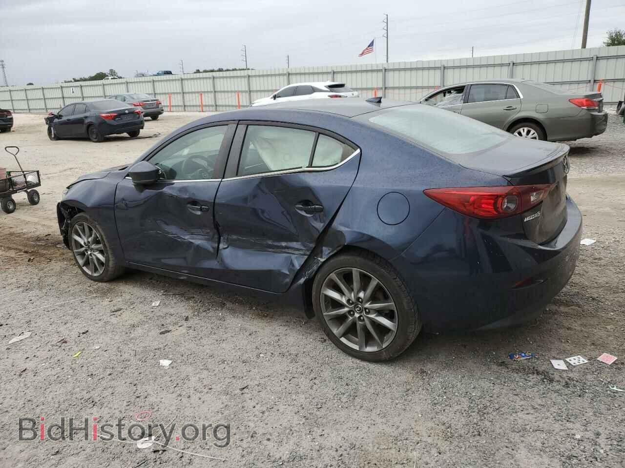 2018 MAZDA 3 - VIN: 3MZBN1V32JM257563 - Фото 2