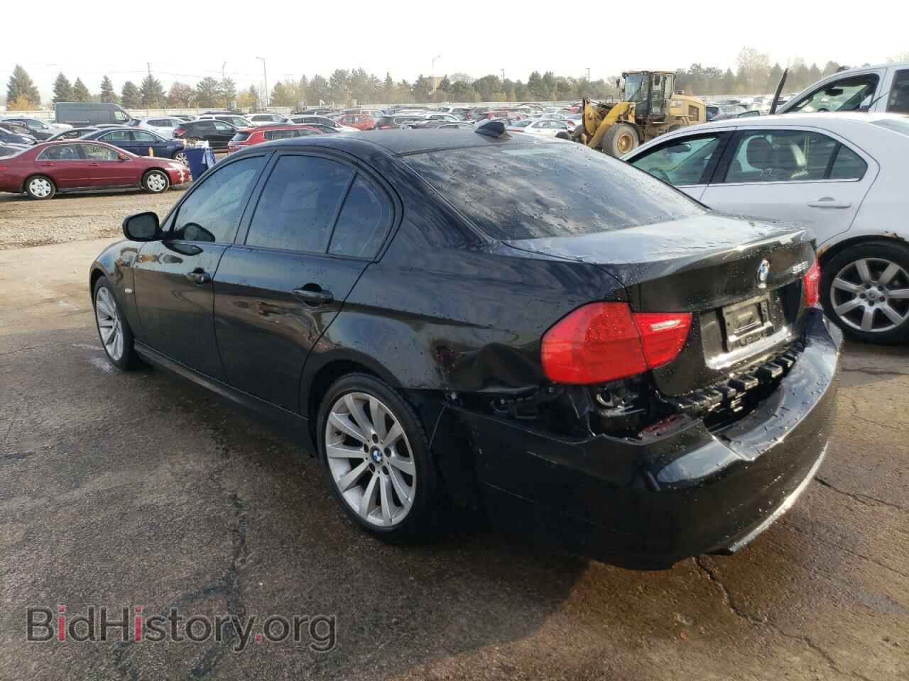 2011 BMW 3 SERIES - VIN: WBAPH7C56BE679251 - Фото 2