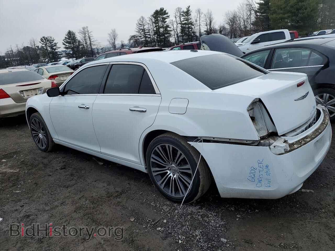 2011 CHRYSLER 300 - VIN: 2C3CA5CG0BH585472 - Фото 2