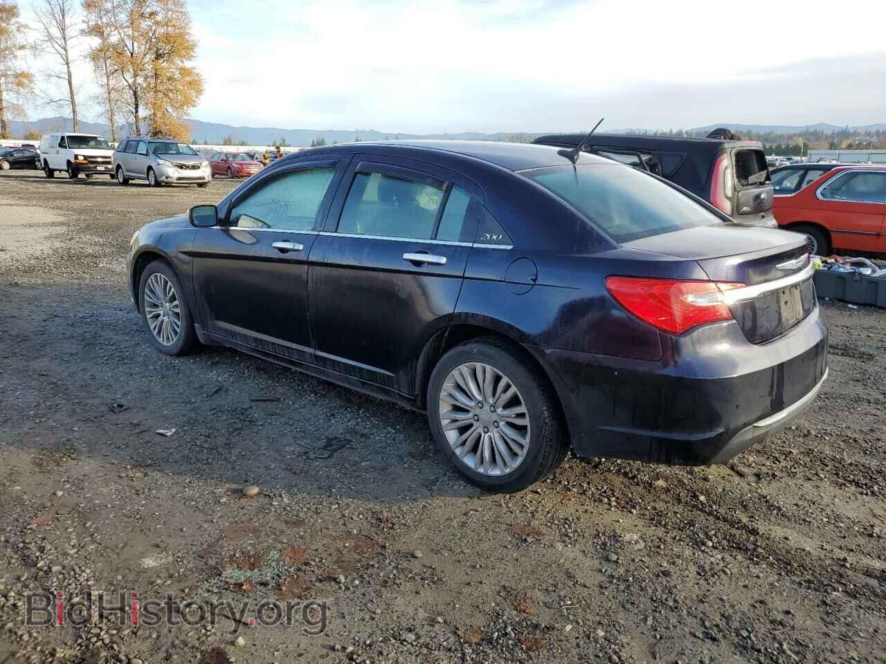 2011 CHRYSLER 200 - VIN: 1C3BC2FG2BN527273 - Фото 2