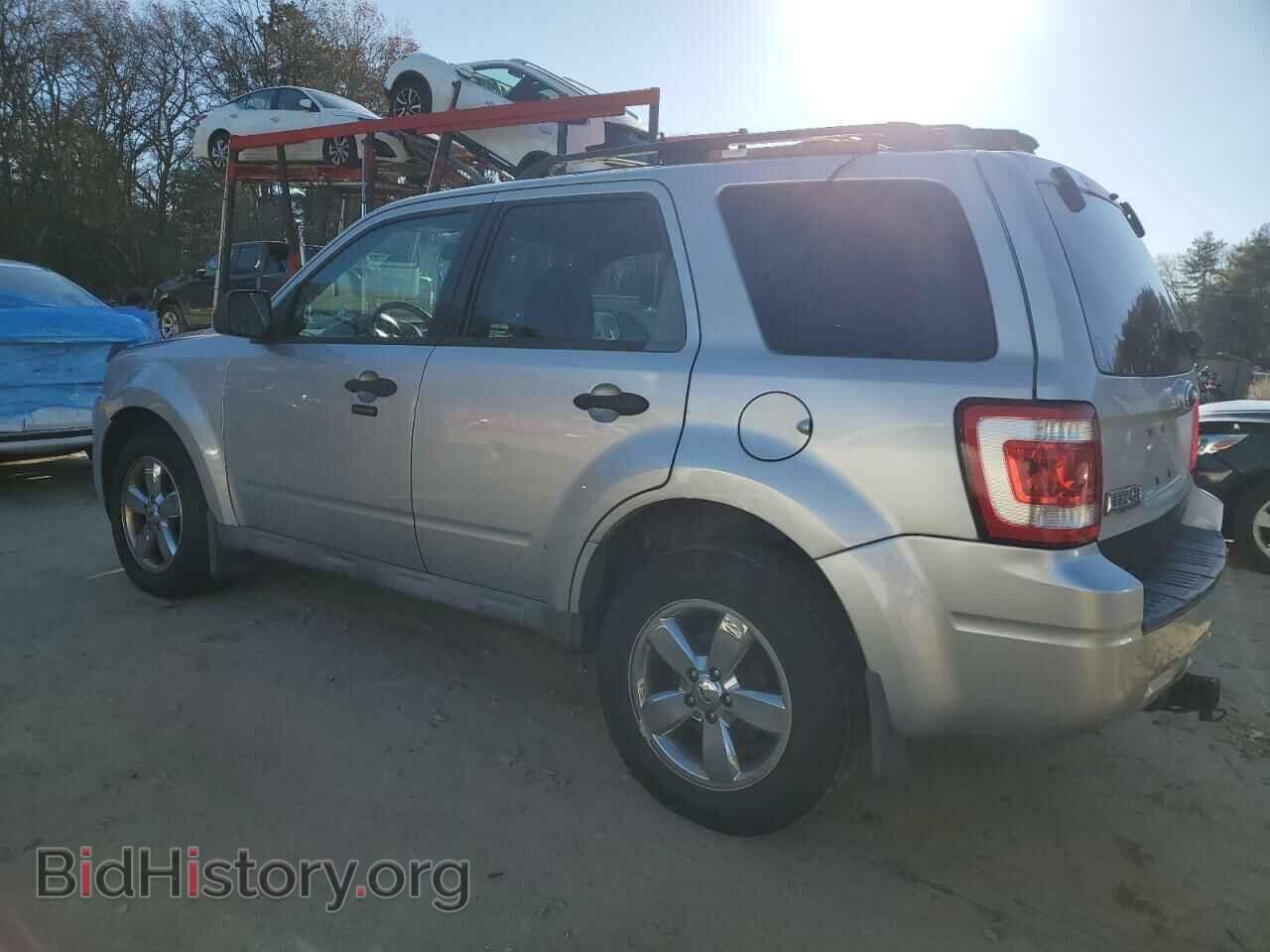 2009 FORD ESCAPE - VIN: 1FMCU93G69KB00910 - Фото 2