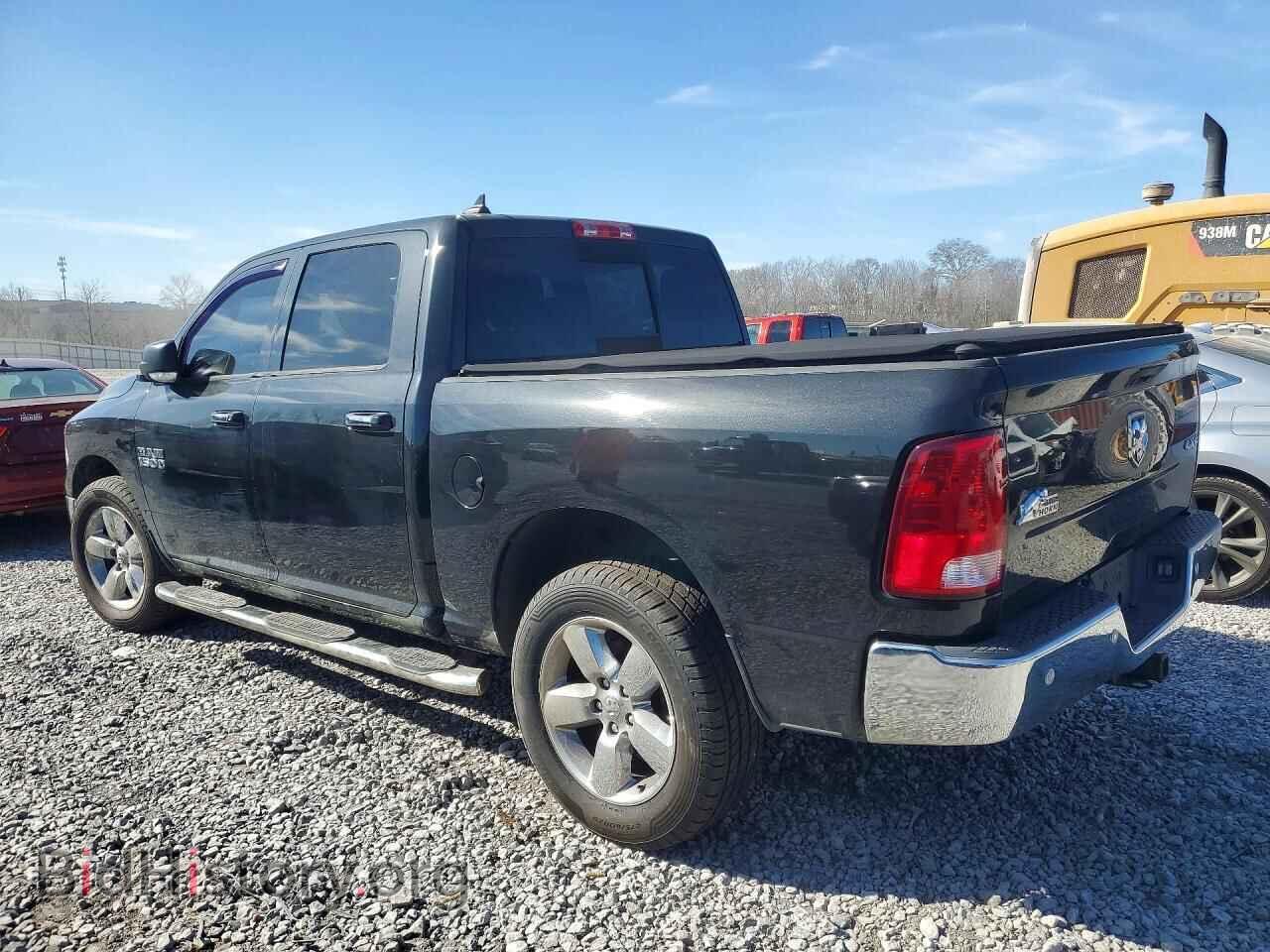 2016 RAM 1500 - VIN: 1C6RR7LG7GS418995 - Фото 2