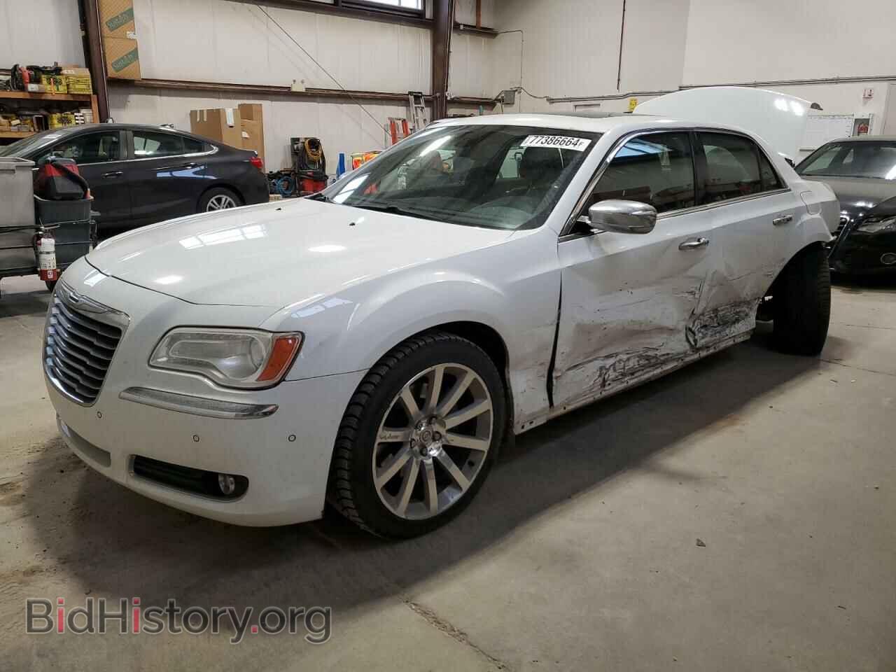 Photo 2C3CA6CT0BH612740 - CHRYSLER 300 2011