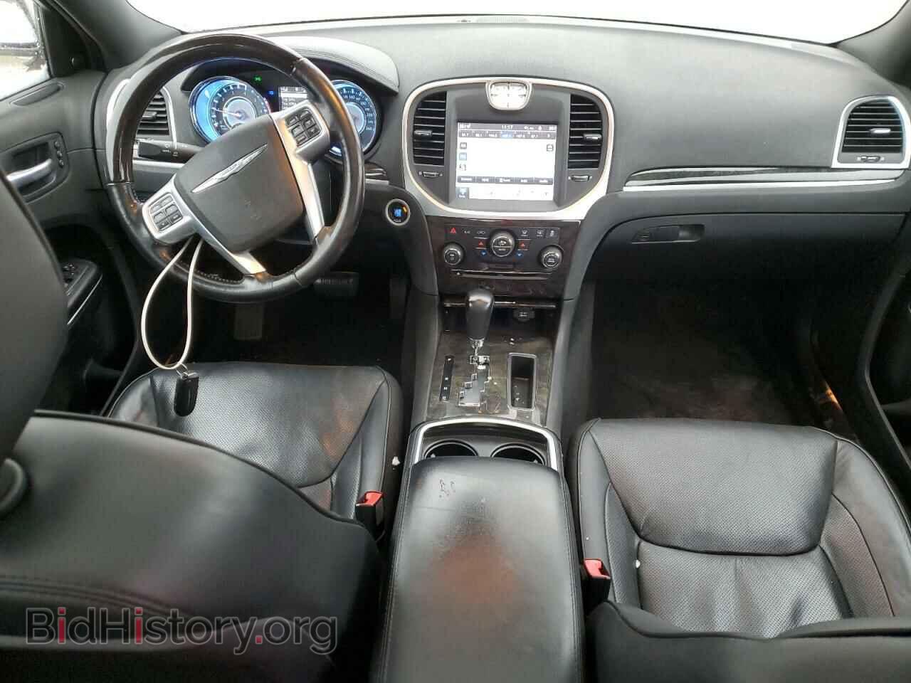 2011 CHRYSLER 300 - VIN: 2C3CA6CT0BH612740 - Фото 8