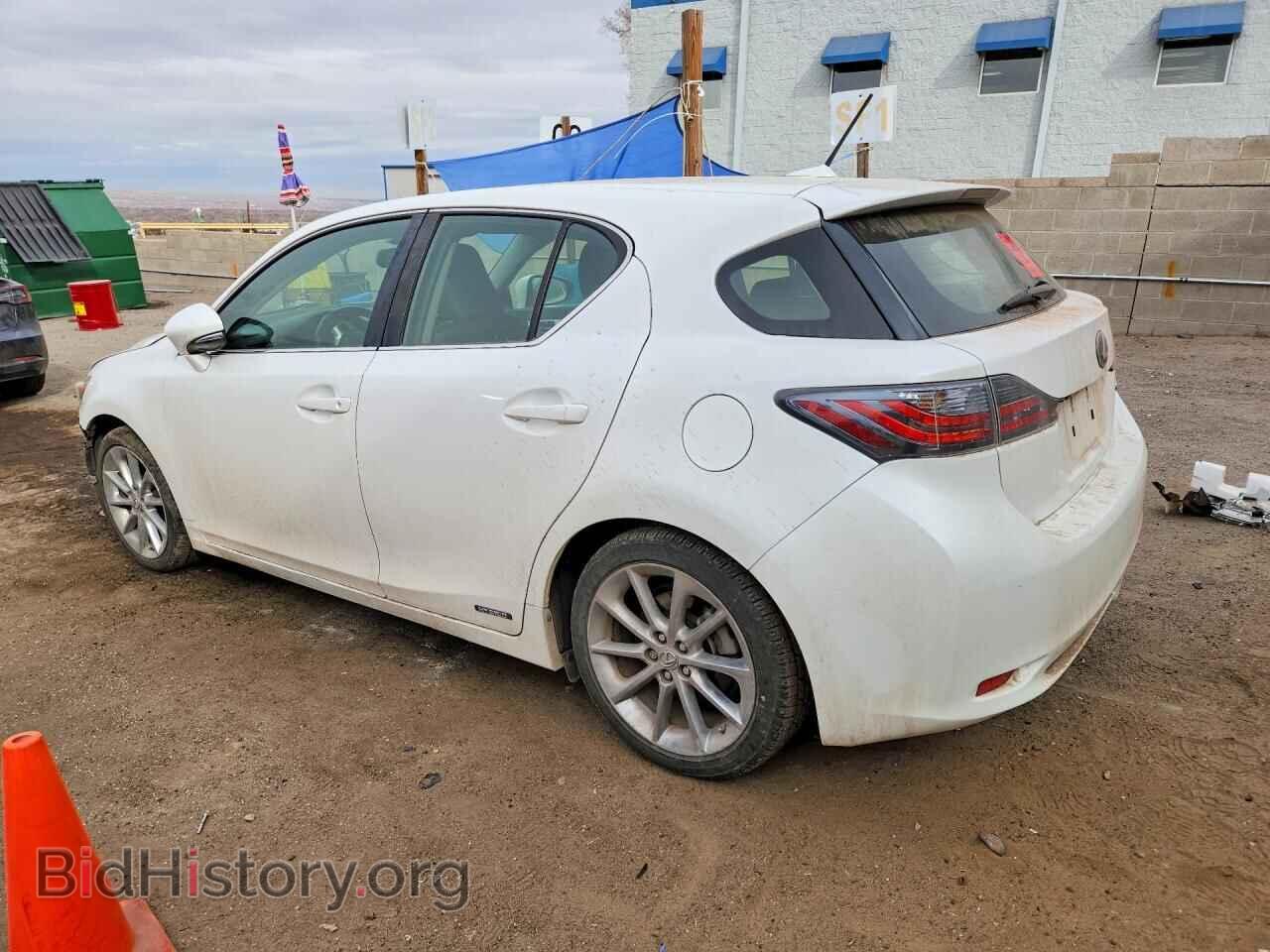 2013 LEXUS CT 200 - VIN: JTHKD5BHXD2147609 - Photo 2