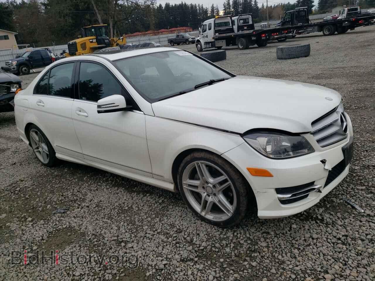 2013 MERCEDES-BENZ C-CLASS - VIN: WDDGF5HB2DR299532 - Фото 4