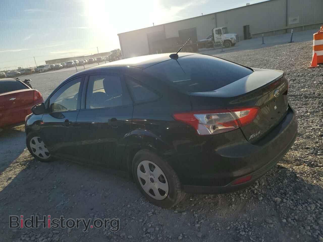 2013 FORD FOCUS - VIN: 1FADP3E26DL189143 - Фото 2
