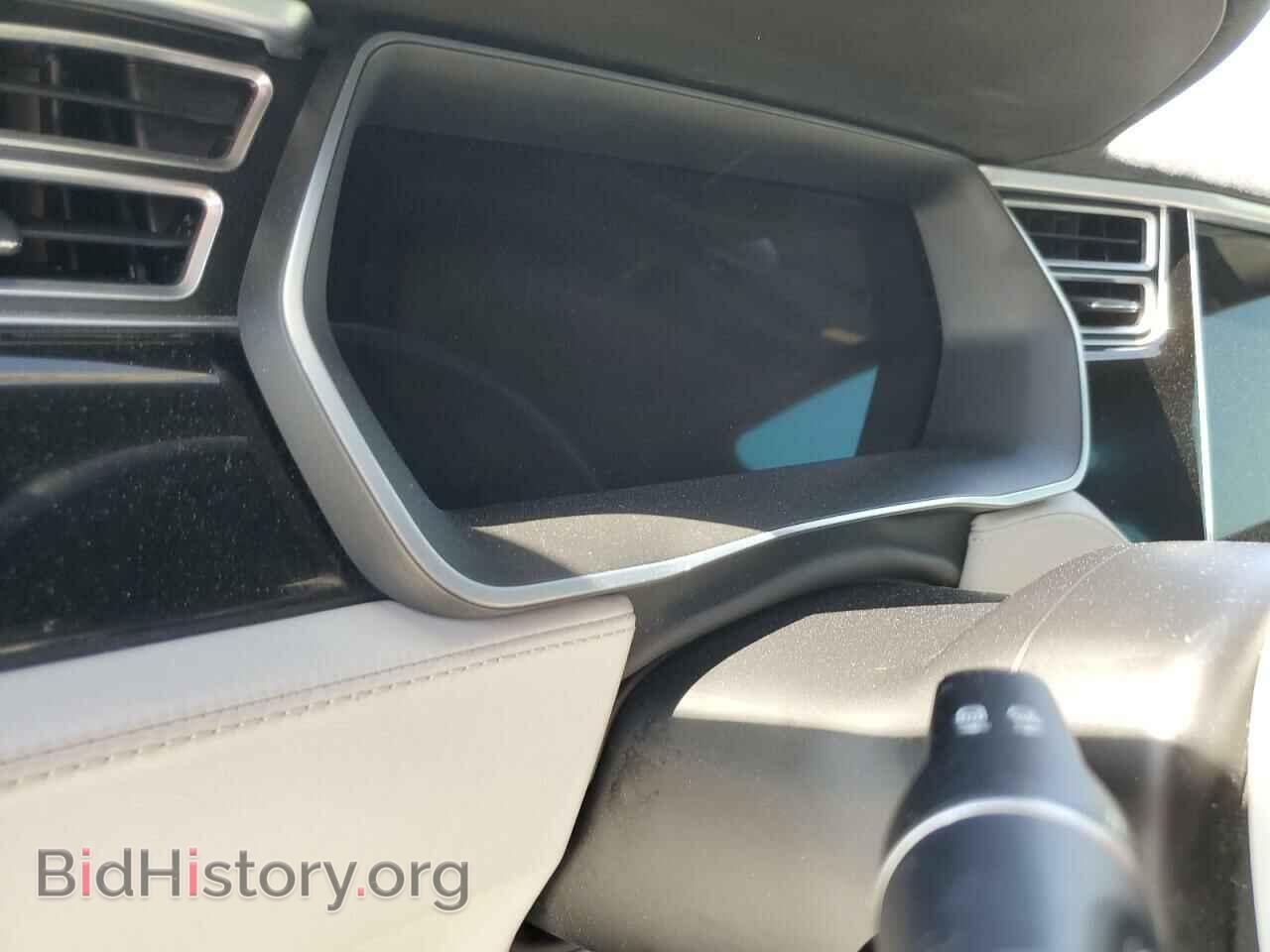 2015 TESLA MODEL S - VIN: 5YJSA1E28FF112481 - Фото 9