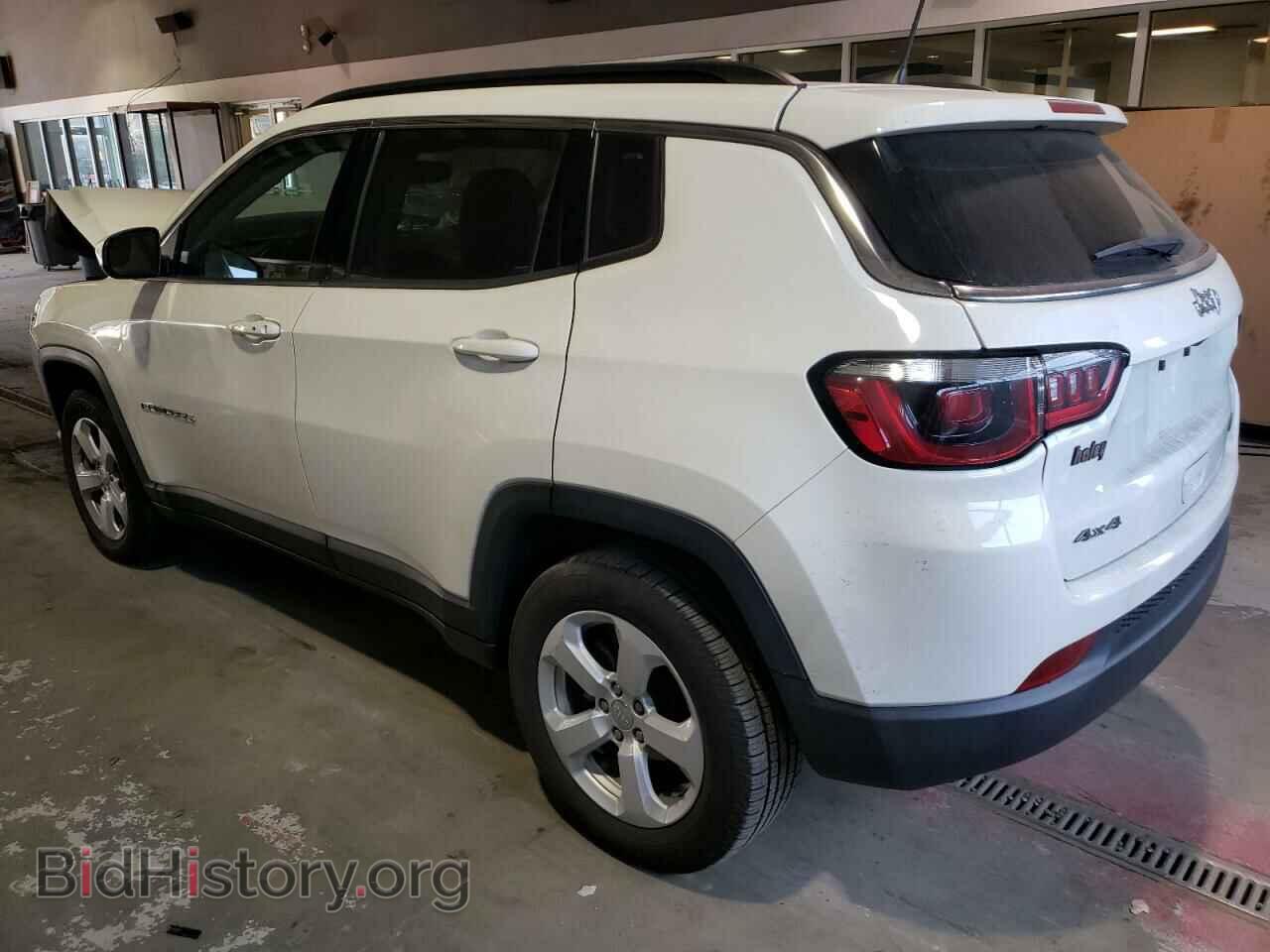 2018 JEEP COMPASS - VIN: 3C4NJDBB0JT325924 - Фото 2