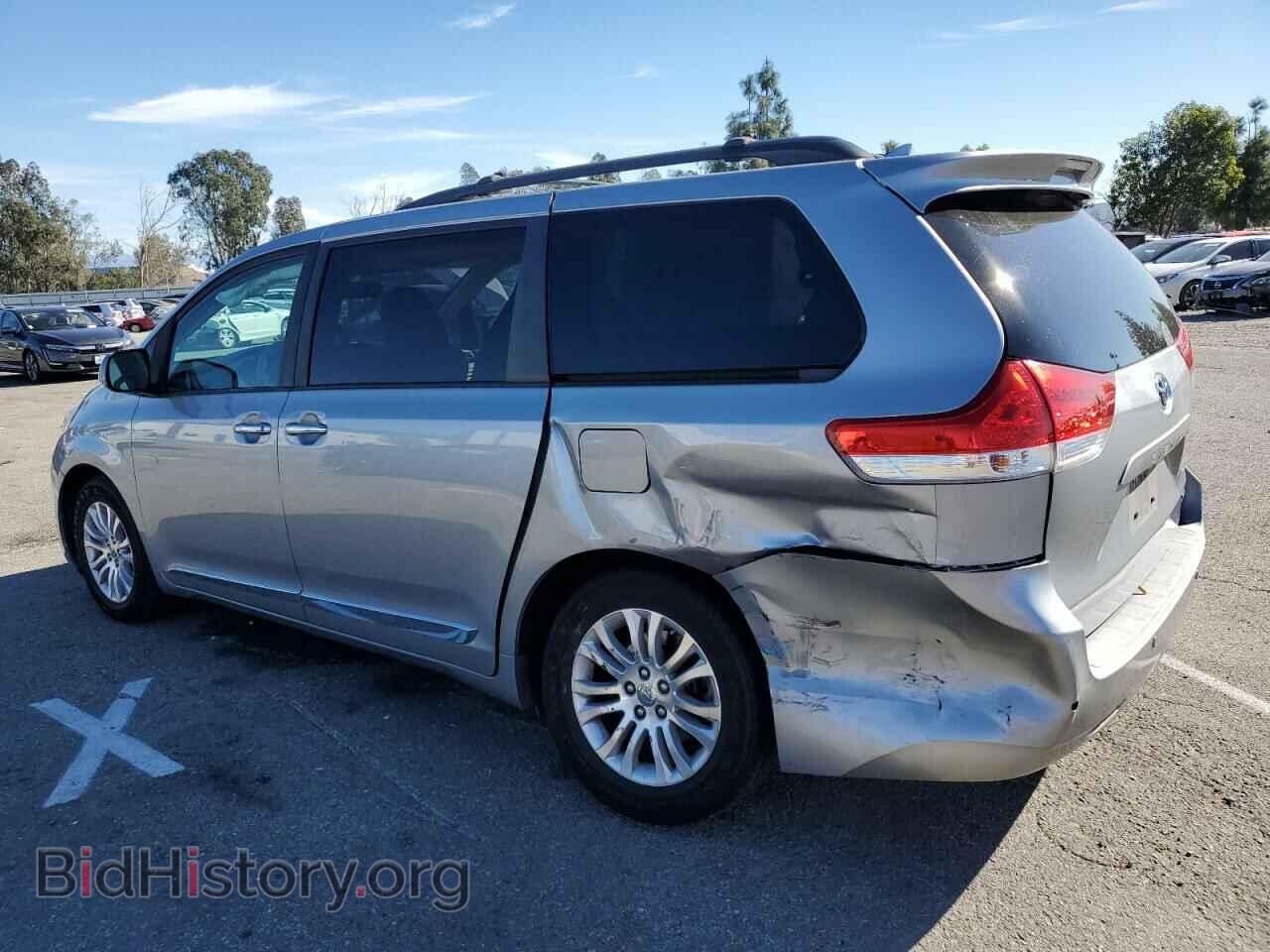 2012 TOYOTA All Models - VIN: 5TDYK3DC7CS204413 - Фото 2
