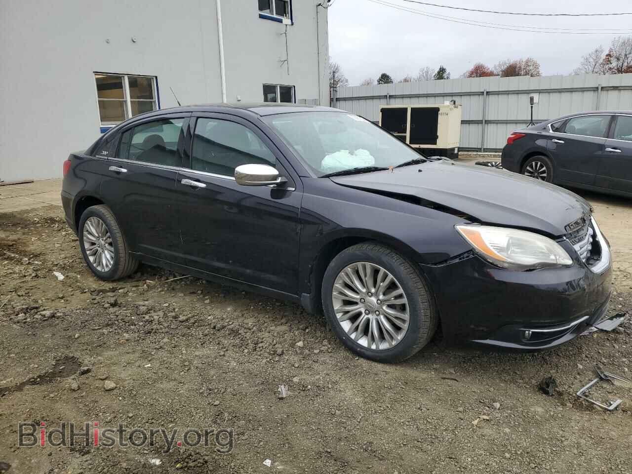 2011 CHRYSLER 200 - VIN: 1C3BC2FG8BN526659 - Photo 4
