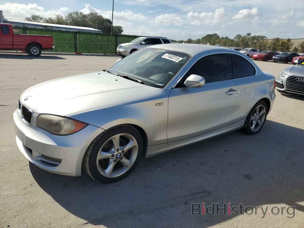 Photo WBAUP7C52BVK79077 - BMW 1 SERIES 2011