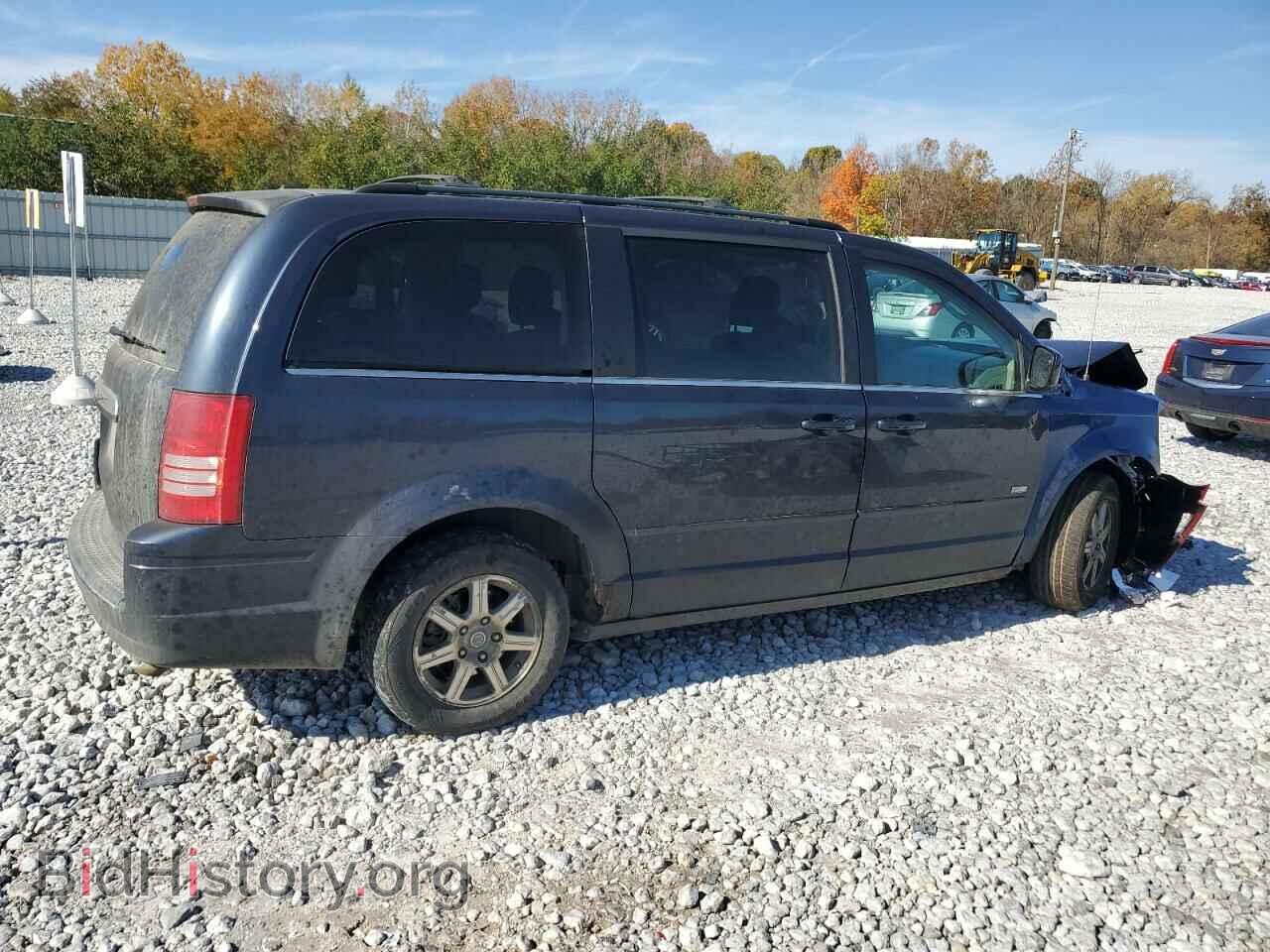 2008 CHRYSLER MINIVAN - VIN: 2A8HR54P88R768462 - Фото 3