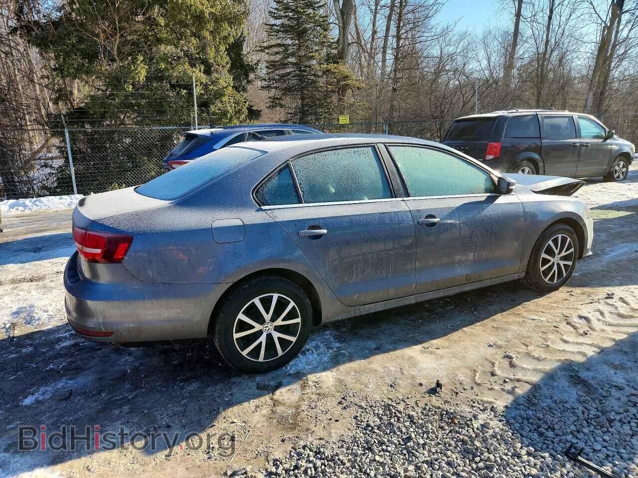 2017 VOLKSWAGEN JETTA - VIN: 3VWDB7AJ4HM217648 - Фото 3