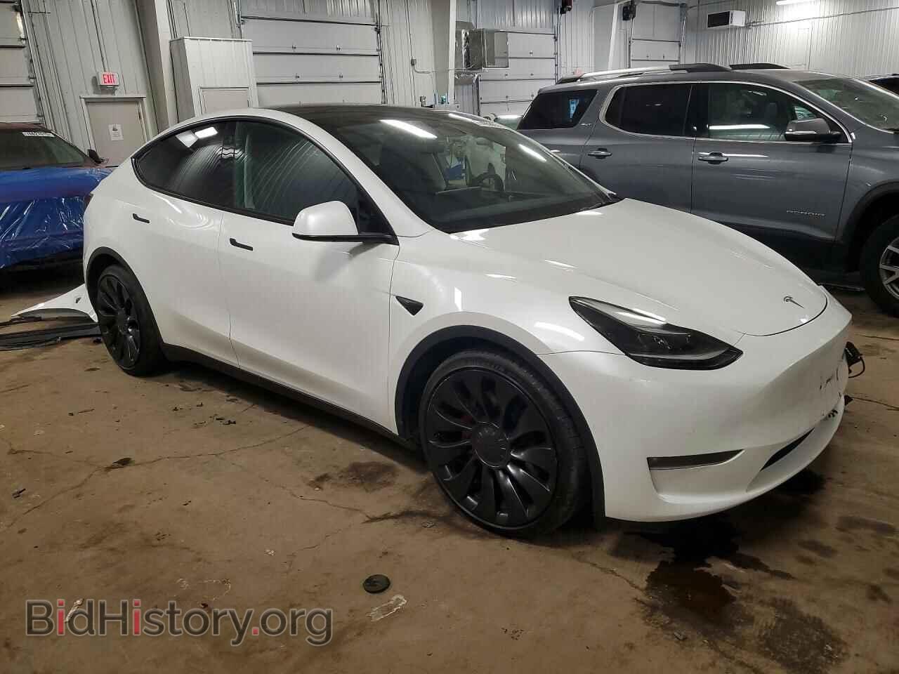 2022 TESLA MODEL Y - VIN: 7SAYGDEF2NF538018 - Photo 4
