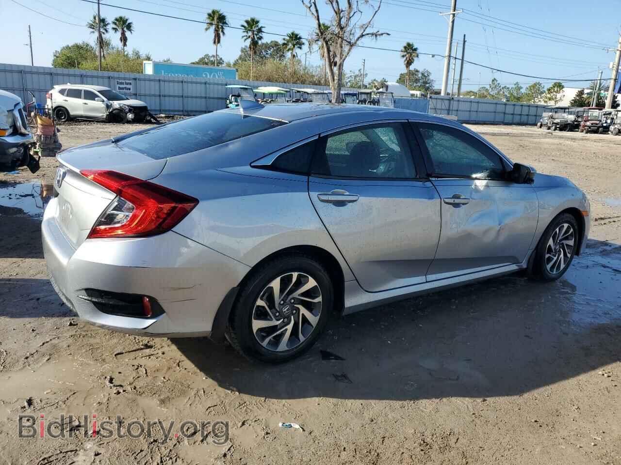 2018 HONDA CIVIC - VIN: 19XFC2F77JE000345 - Фото 3