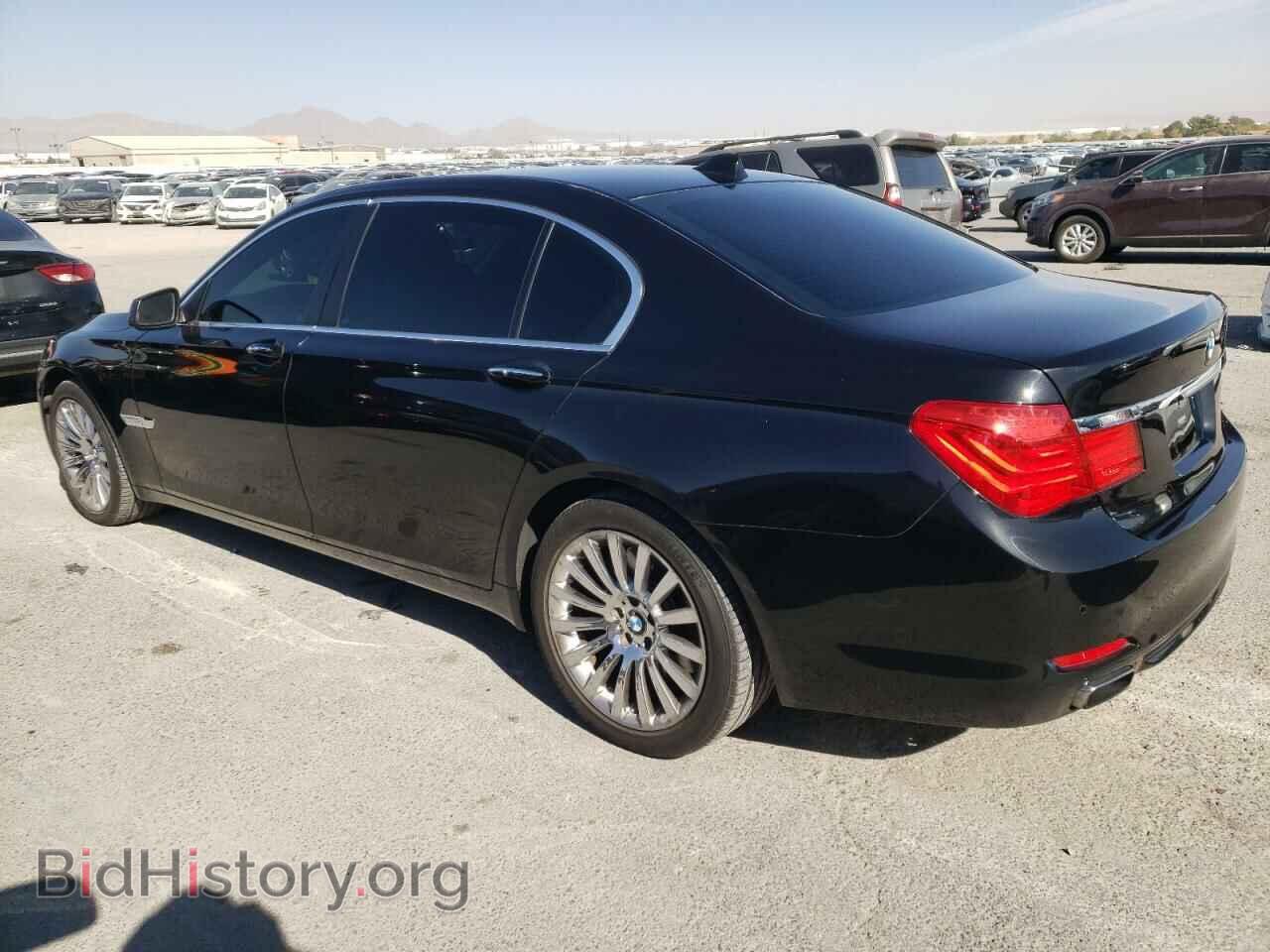 2012 BMW 7 SERIES - VIN: WBAKB8C58CC962636 - Фото 2