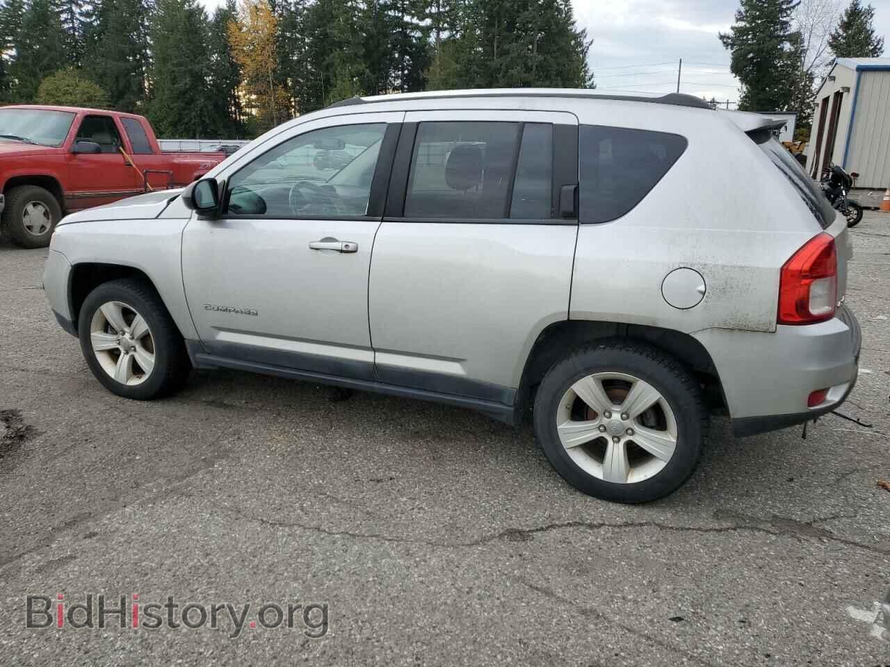 2011 JEEP COMPASS - VIN: 1J4NF1FB9BD257778 - Photo 2