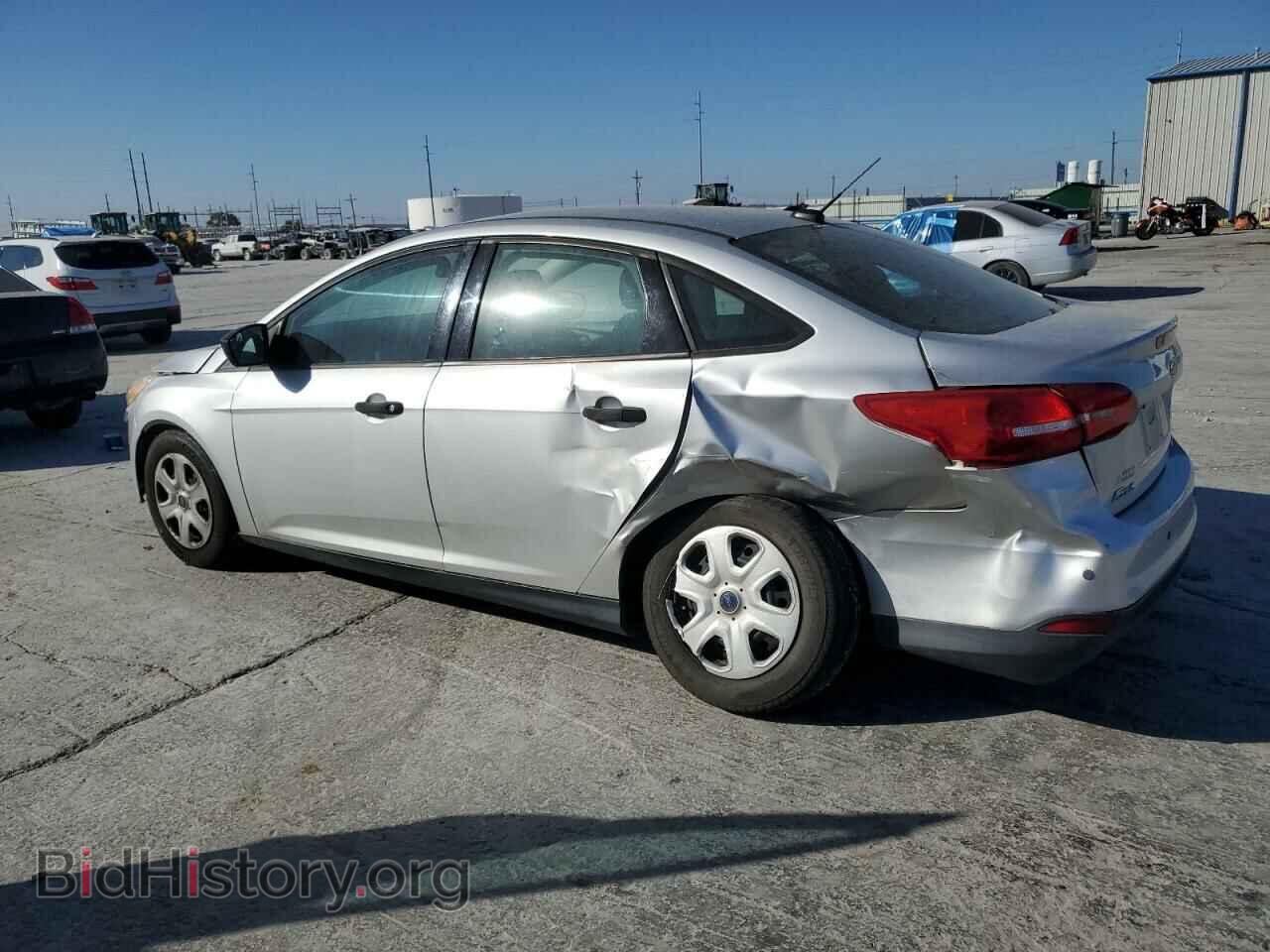 2016 FORD FOCUS - VIN: 1FADP3E20GL388337 - Photo 2