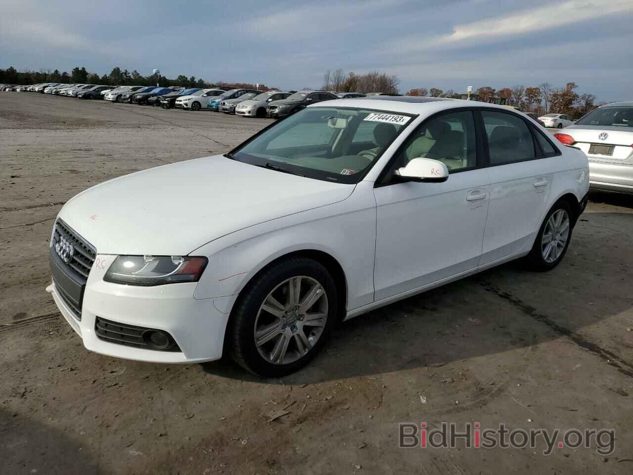 Photo WAUBFAFL3BN015562 - AUDI A4 2011