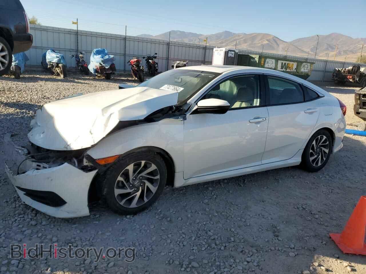 Фотография 19XFC2F72HE012011 - HONDA CIVIC 2017