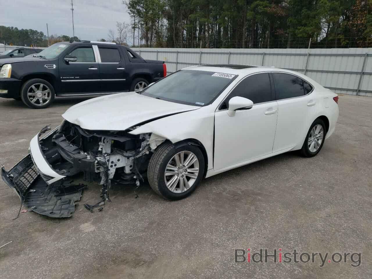 Photo JTHBK1GG8F2159176 - LEXUS ES350 2015