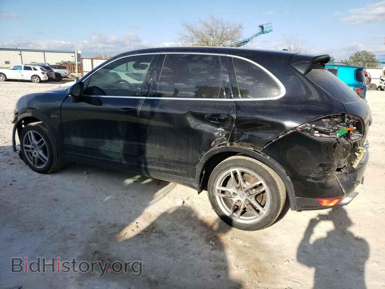 2013 PORSCHE CAYENNE - VIN: WP1AF2A20DLA43318 - Photo 2