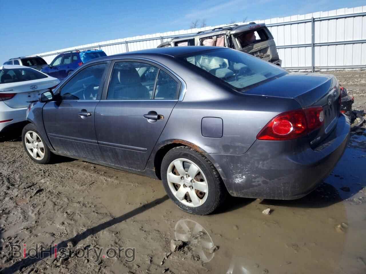 2007 KIA OPTIMA - VIN: KNAGE123775112558 - Photo 2