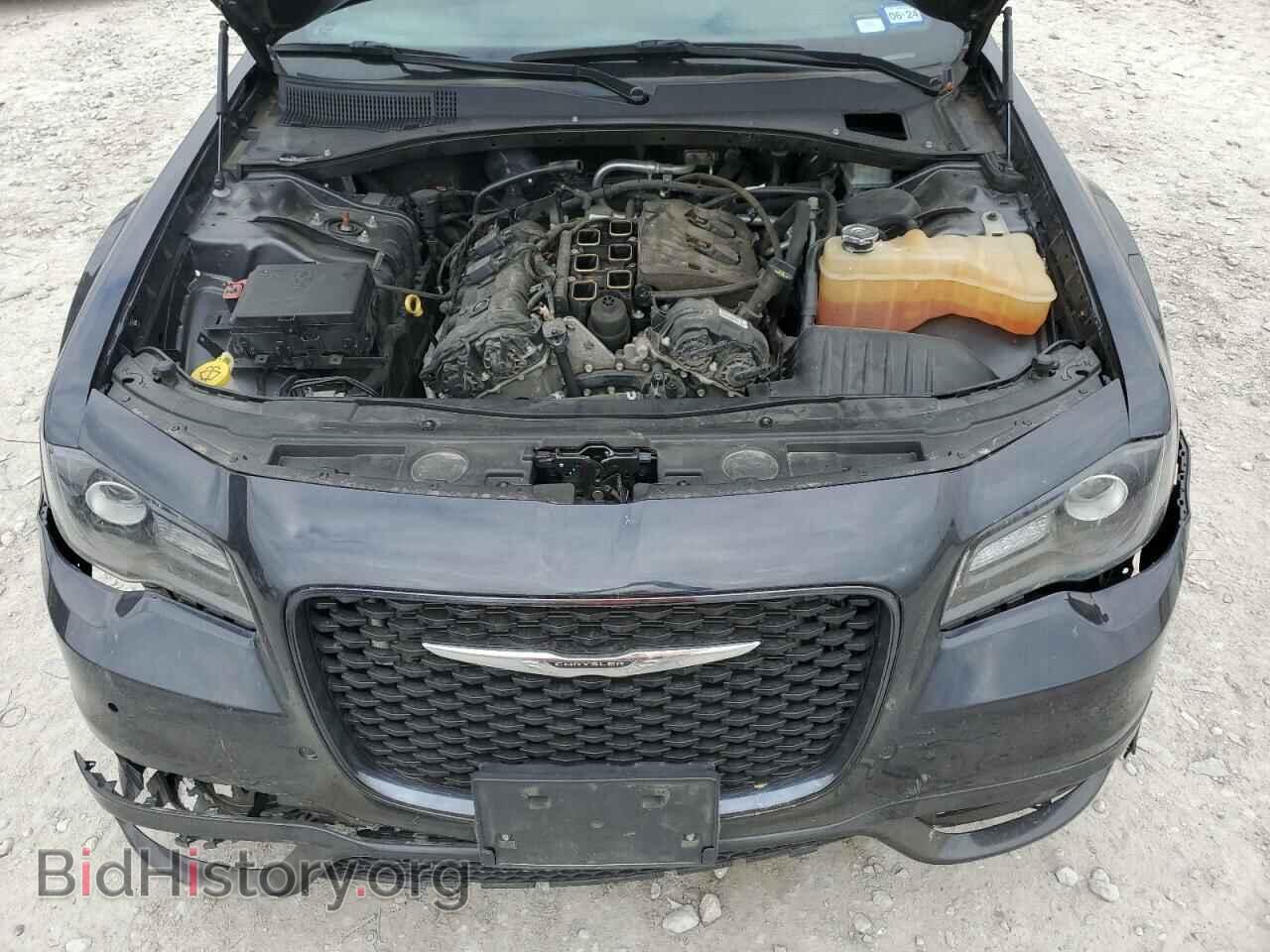 2018 CHRYSLER 300 - VIN: 2C3CCABG2JH266349 - Фото 11