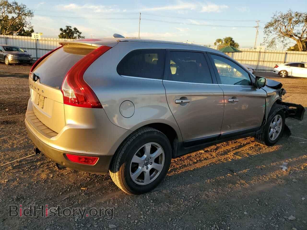 2012 VOLVO XC60 - VIN: YV4940DL0C2247251 - Фото 3