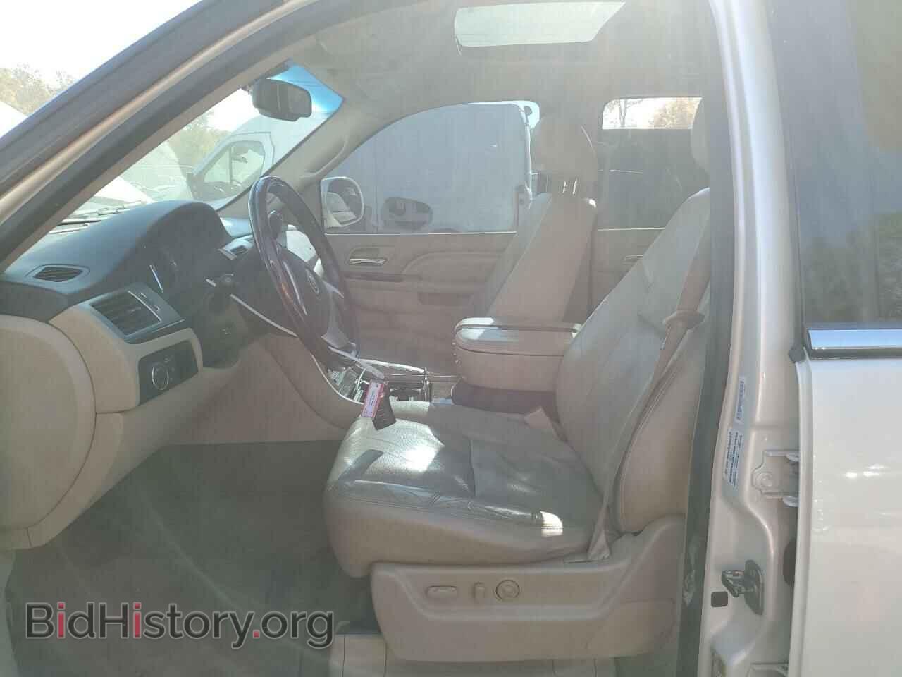 2011 CADILLAC ESCALADE - VIN: 1GYS3AEF4BR364305 - Фото 7