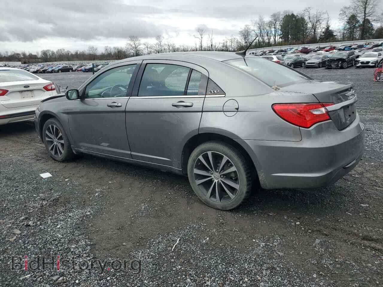 2013 CHRYSLER 200 - VIN: 1C3CCBBB0DN614803 - Фото 2