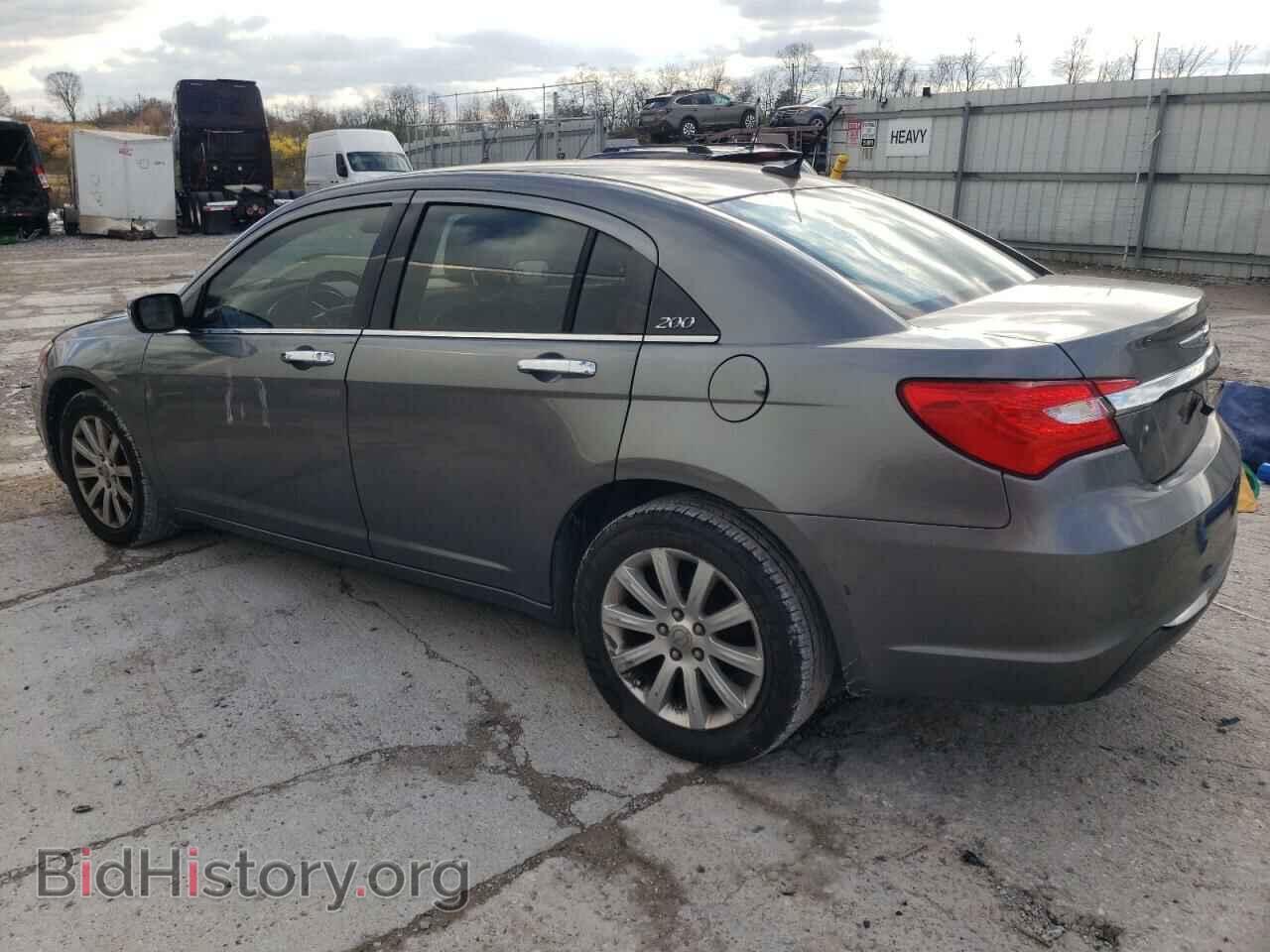2013 CHRYSLER 200 - VIN: 1C3CCBCG3DN649717 - Фото 2