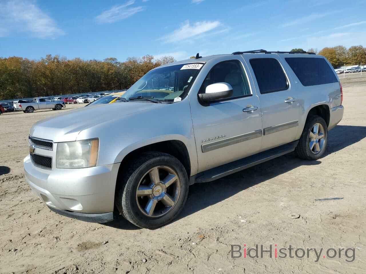 Photo 1GNUKJE37AR230918 - CHEVROLET SUBURBAN 2010