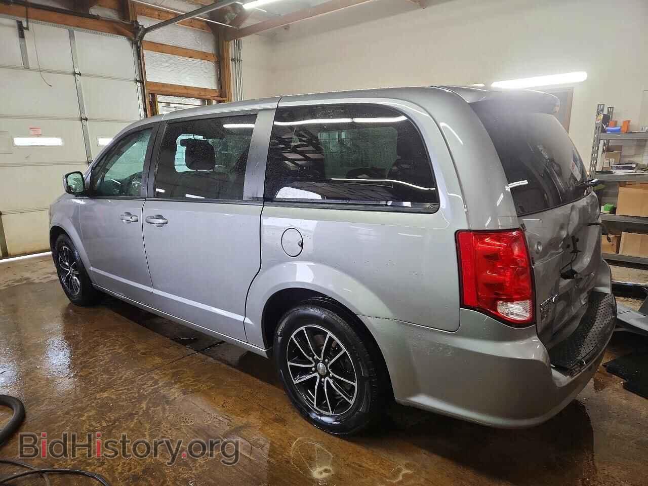 2018 DODGE CARAVAN - VIN: 2C4RDGCG4JR160970 - Фото 2