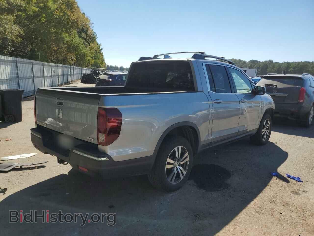 2017 HONDA RIDGELINE - VIN: 5FPYK3F40HB007575 - Фото 3