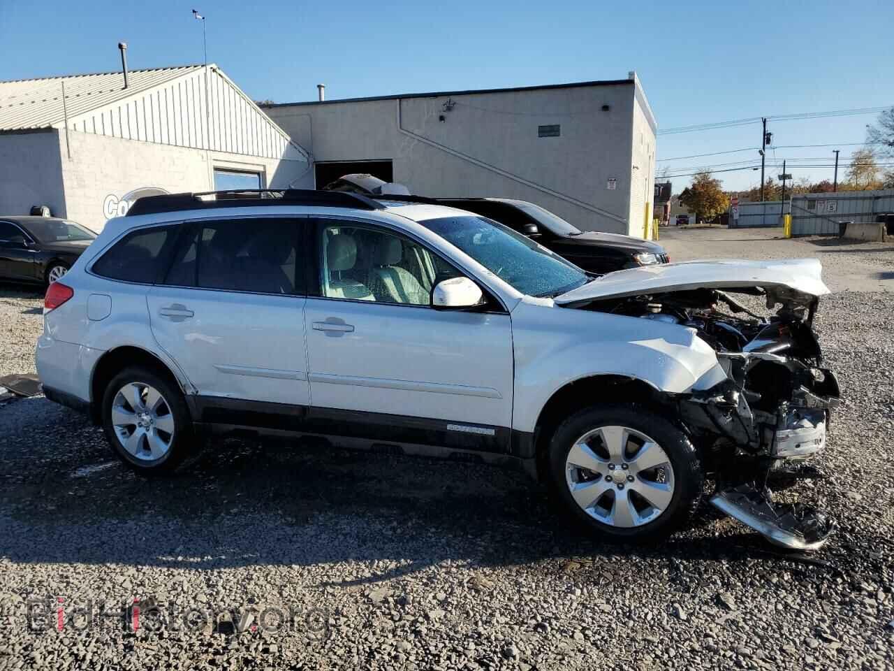 2011 SUBARU OUTBACK - VIN: 4S4BRBLC4B3381865 - Фото 4