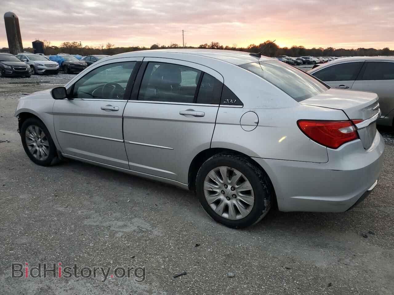 2012 CHRYSLER 200 - VIN: 1C3CCBABXCN190529 - Фото 2