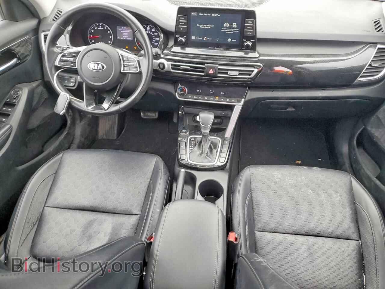 2021 KIA SELTOS - VIN: KNDERCAA0M7101847 - Фото 8