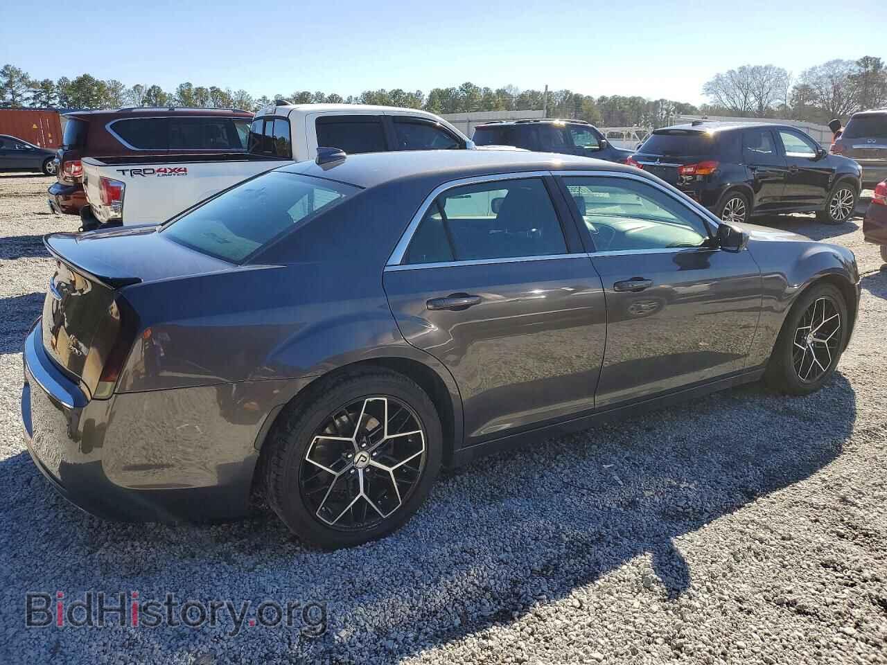2019 CHRYSLER 300 - VIN: 2C3CCAAGXKH564943 - Фото 3