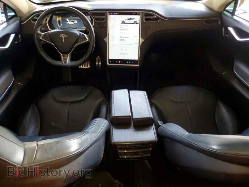2013 Tesla MODEL S (VIN 5YJSA1DN2DFP08176) — фото 8 из 12