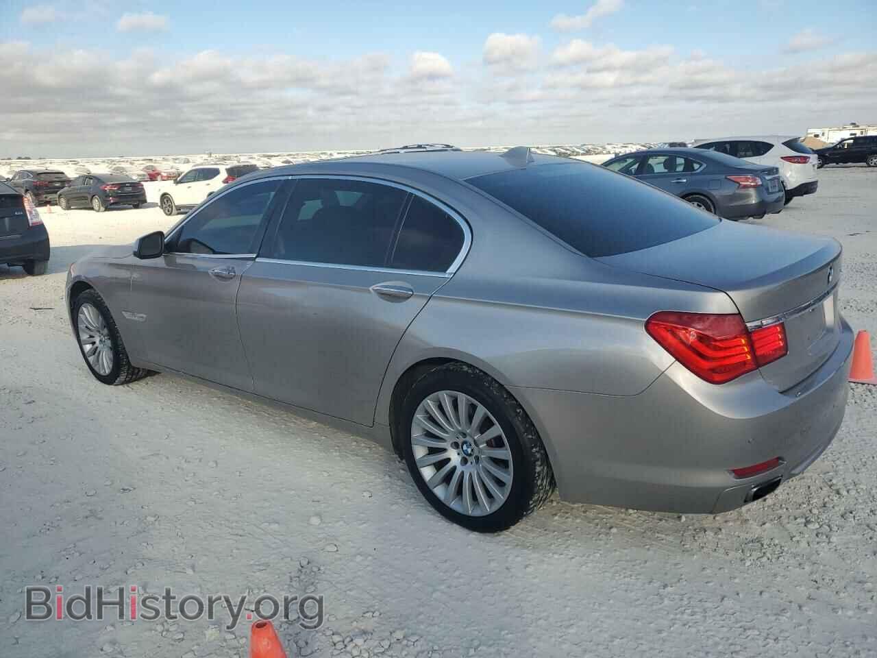 2012 BMW 7 SERIES - VIN: WBAKC8C51CC435809 - Фото 2