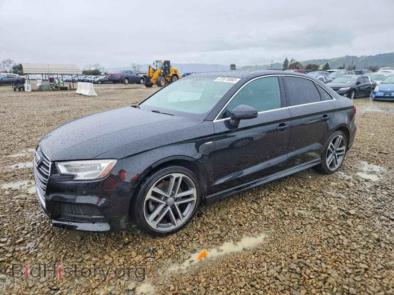 Фотография WAUJ8GFFXH1019904 - AUDI A3 2017